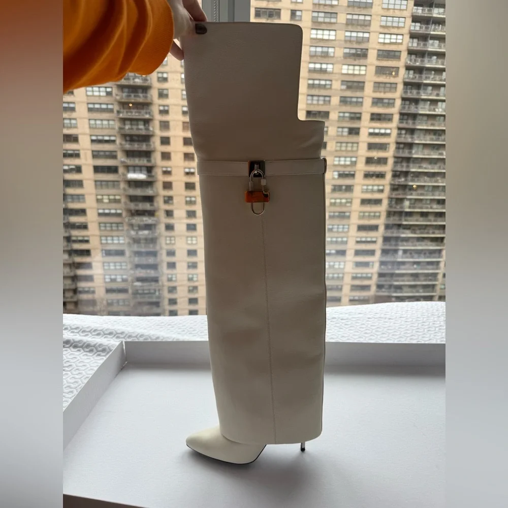 Givenchy ( new! ) White Boots - Picture 7 of 10